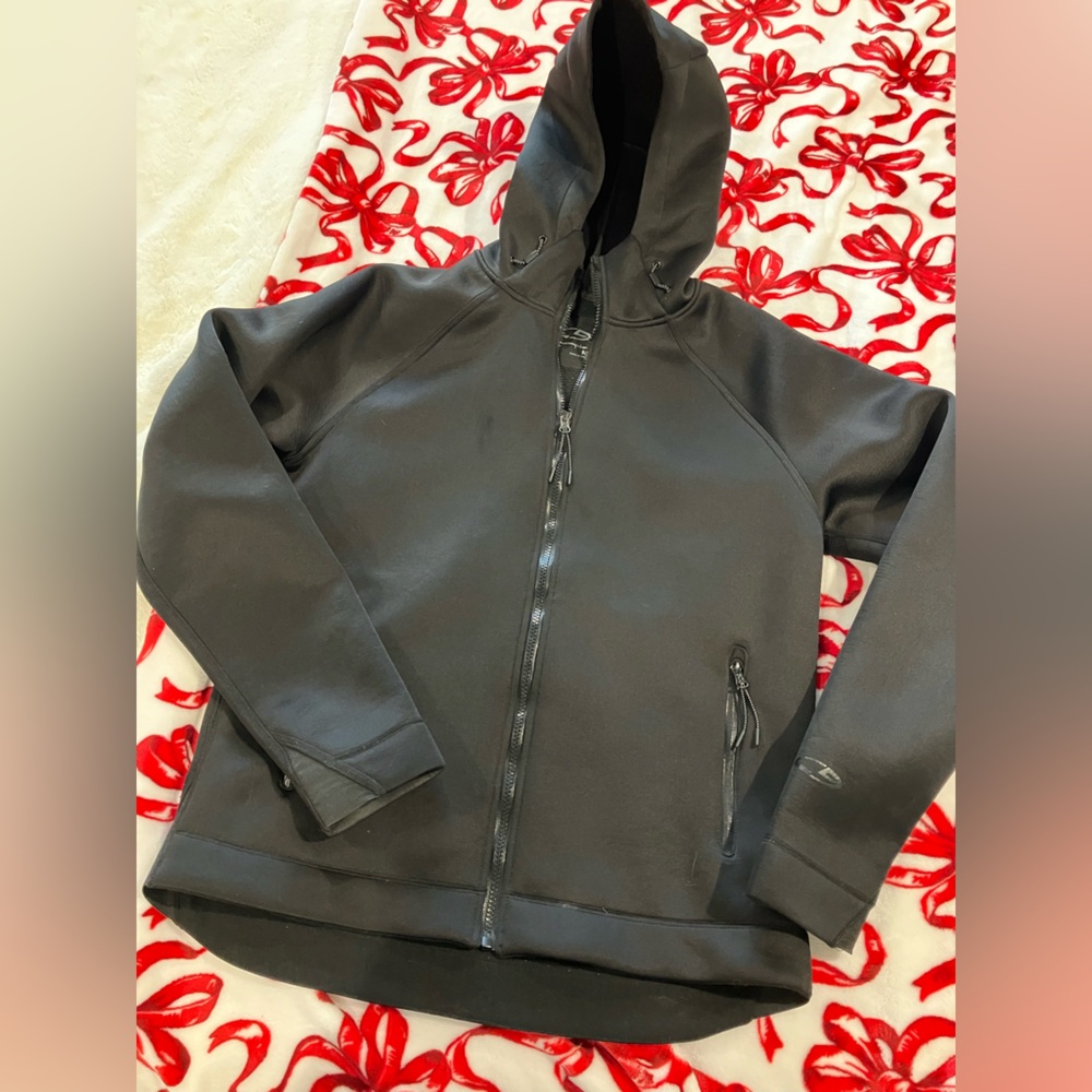 Champions Men’s Medium Black Jacket